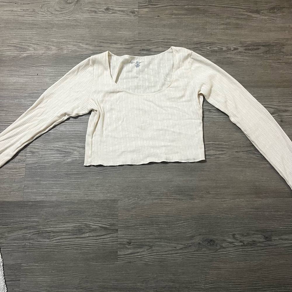 BRANDY MELVILLE cream long sleeve XS/S